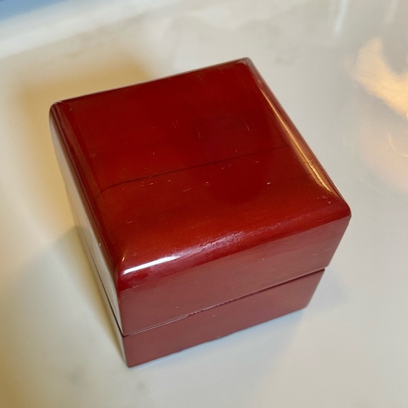 Heart Pendant Necklace and Box - Picture 9 of 10